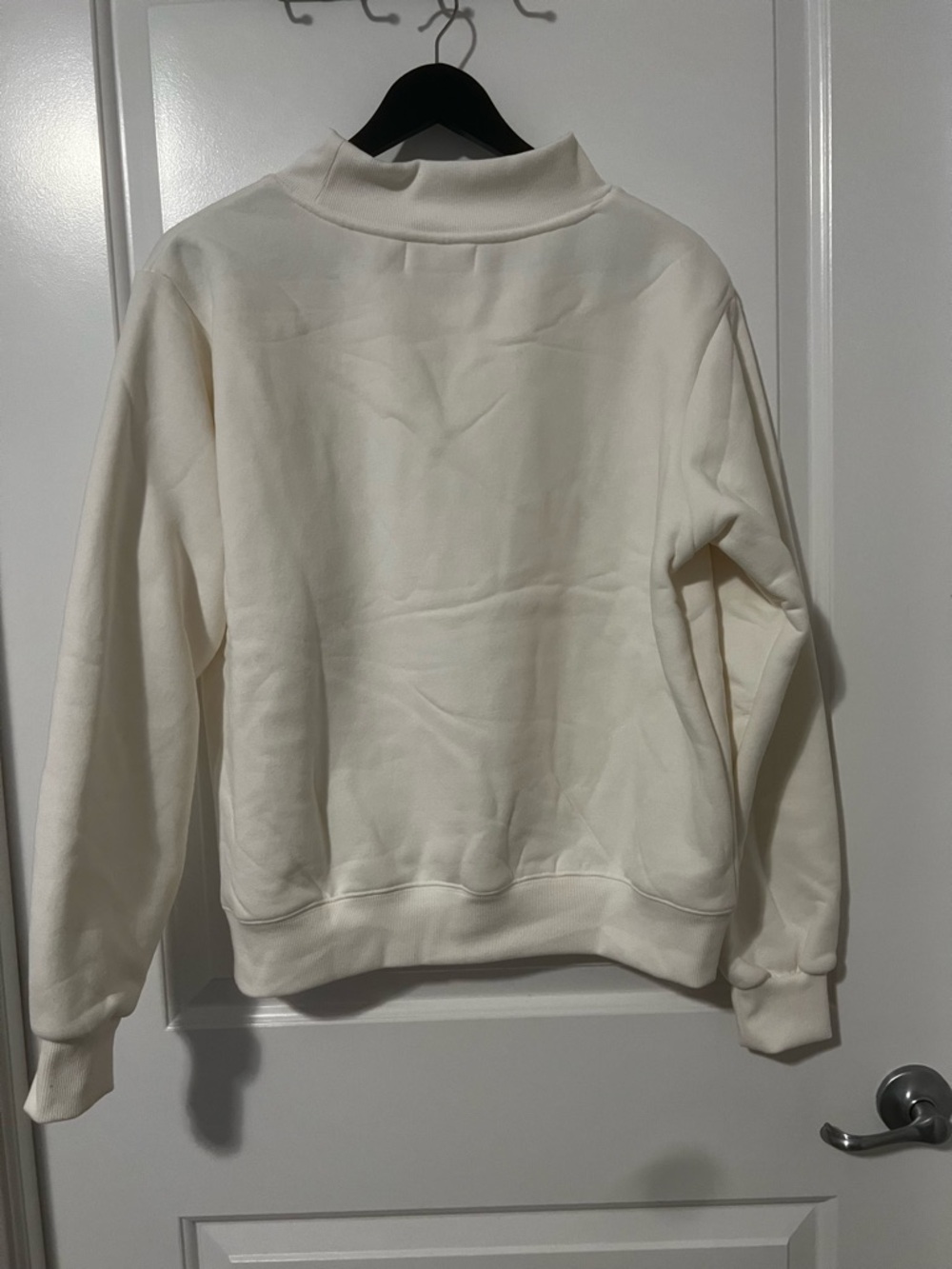 Bridal Pearl Mockneck Sweater - Picture 3 of 6